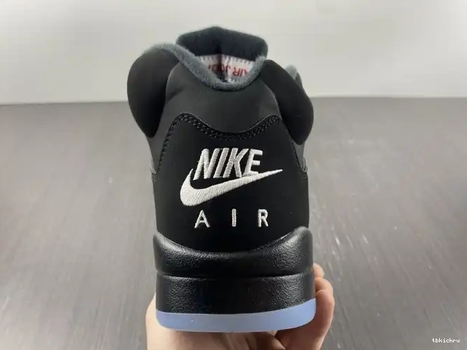 Cheap TBkick Black Metallic (2016) 845035-003 5 Retro Jordan 0525